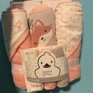 Duck Duck Goose Baby Bath Set - Pink and Gray
